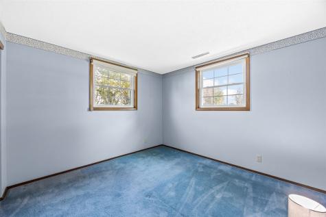 5025 Pine Grove Drive NE Cedar Rapids IA 52402