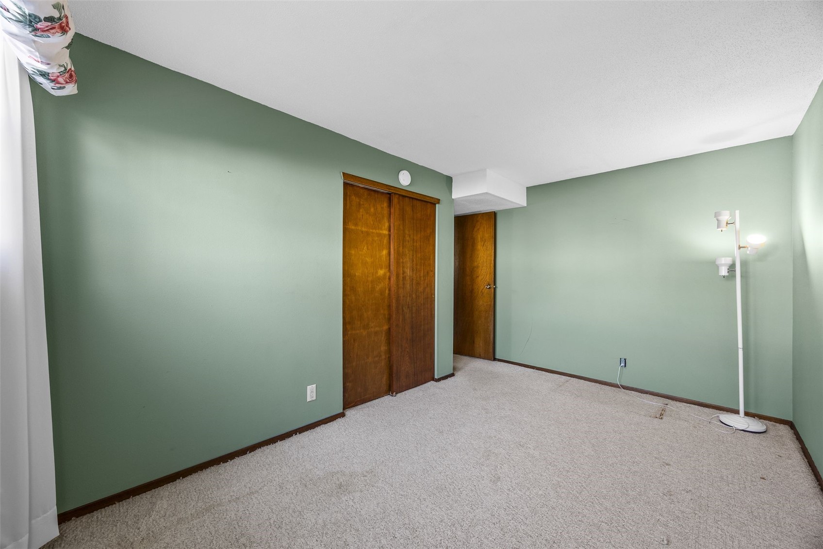 5025 Pine Grove Drive NE Cedar Rapids IA 52402