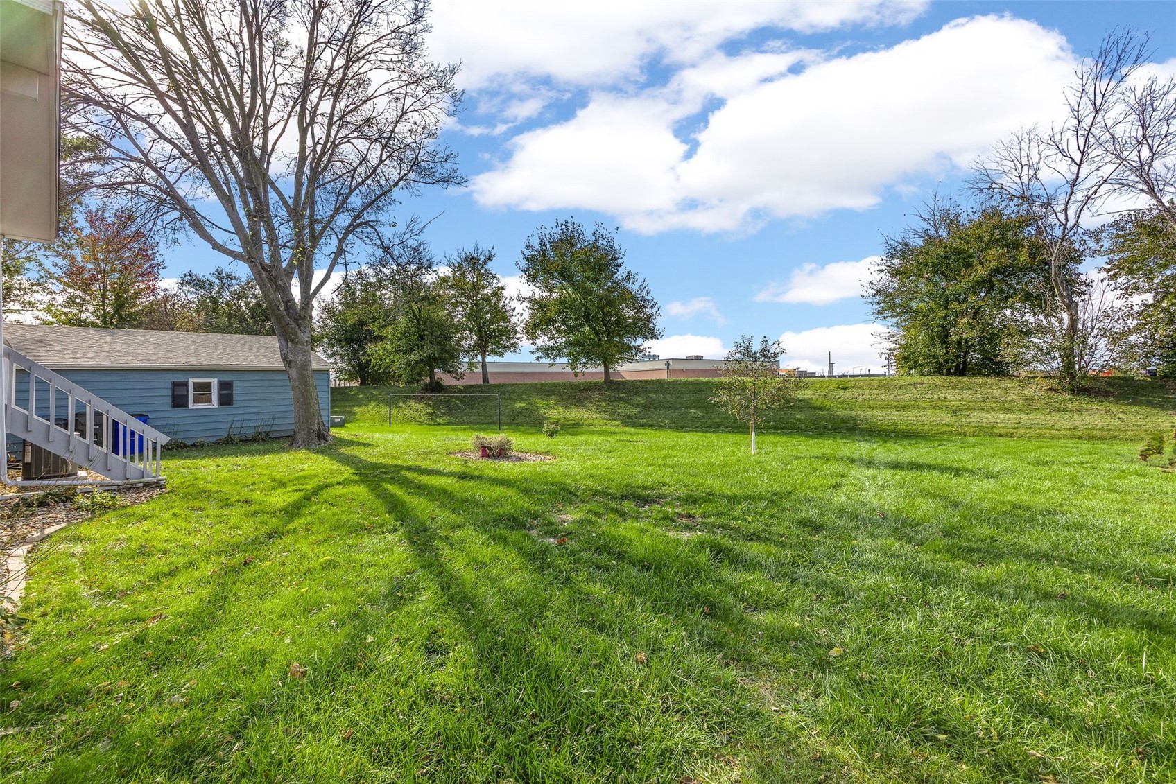 5025 Pine Grove Drive NE Cedar Rapids IA 52402