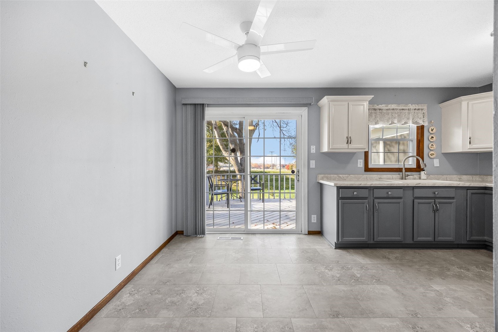 5025 Pine Grove Drive NE Cedar Rapids IA 52402