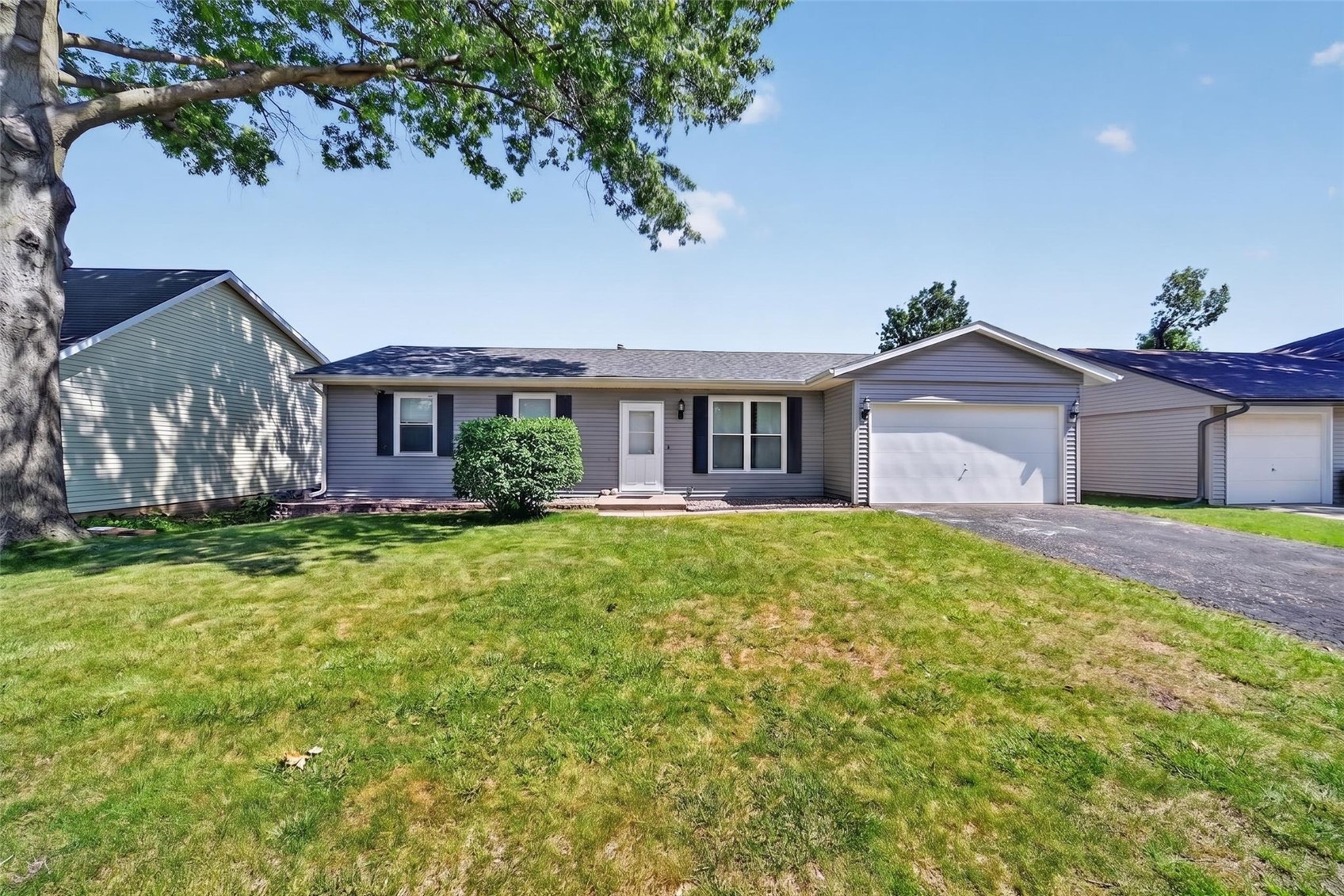3904 Pine Wood Drive NE Cedar Rapids IA 52402