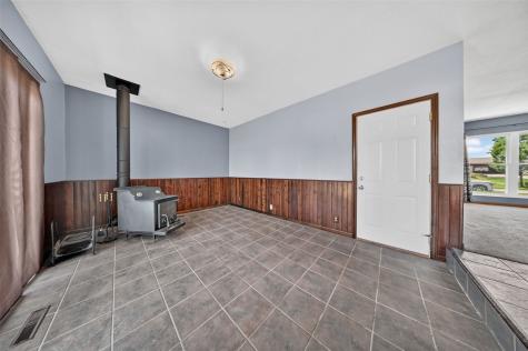 3904 Pine Wood Drive NE Cedar Rapids IA 52402