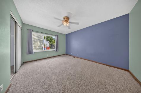 3904 Pine Wood Drive NE Cedar Rapids IA 52402