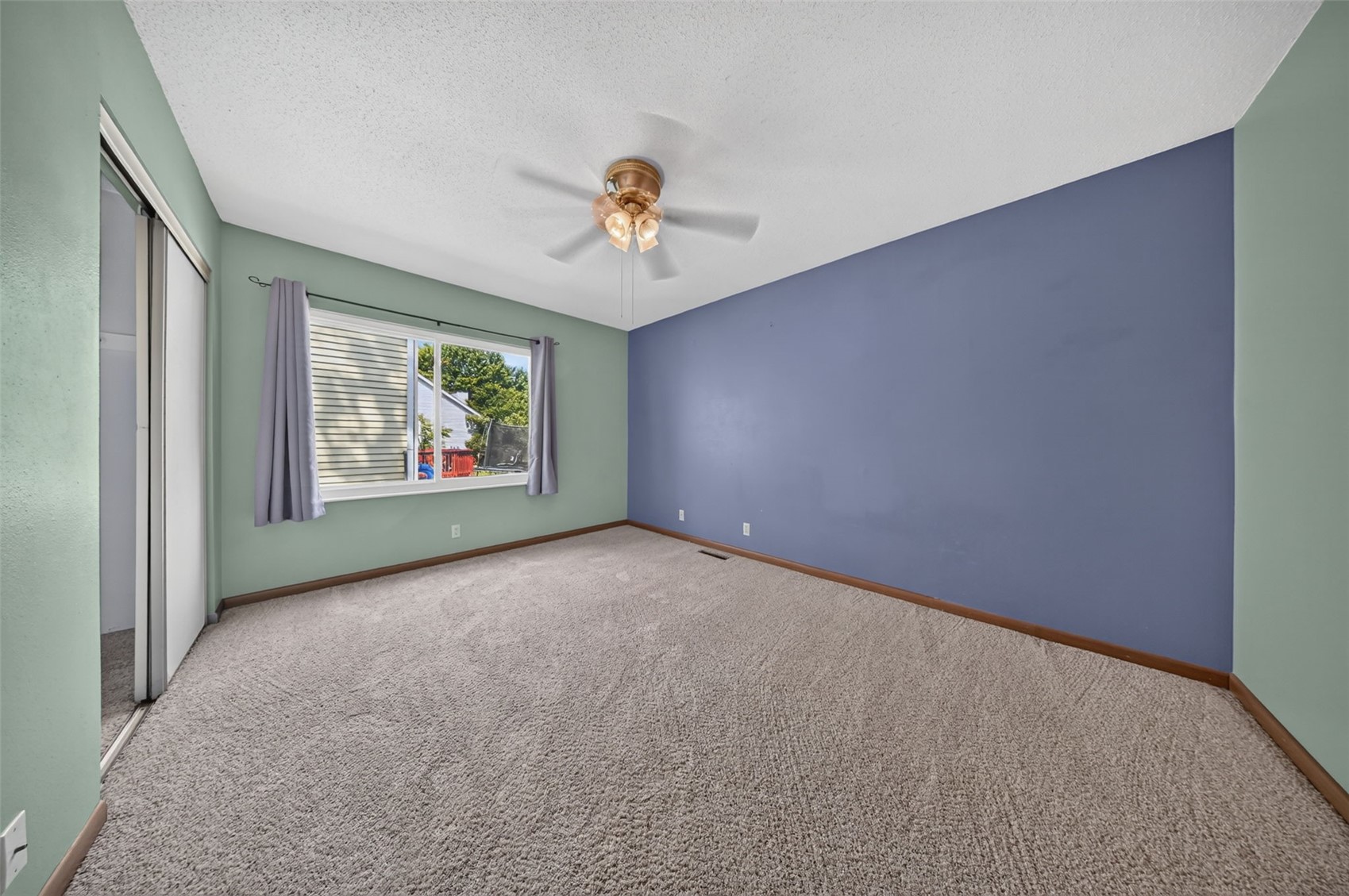 3904 Pine Wood Drive NE Cedar Rapids IA 52402