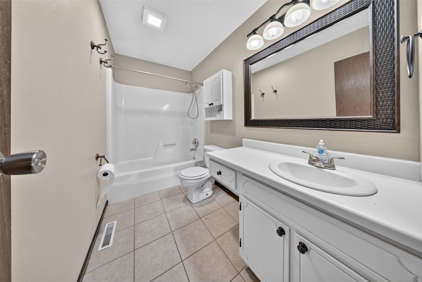 3904 Pine Wood Drive NE Cedar Rapids IA 52402
