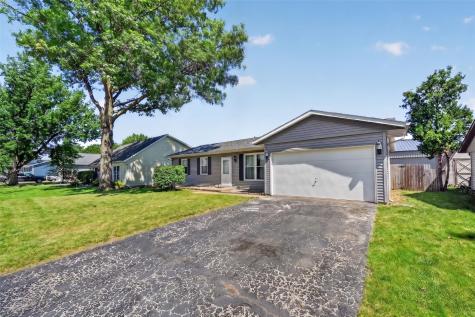 3904 Pine Wood Drive NE Cedar Rapids IA 52402