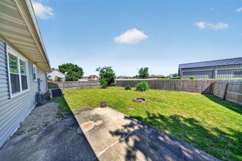 3904 Pine Wood Drive NE Cedar Rapids IA 52402