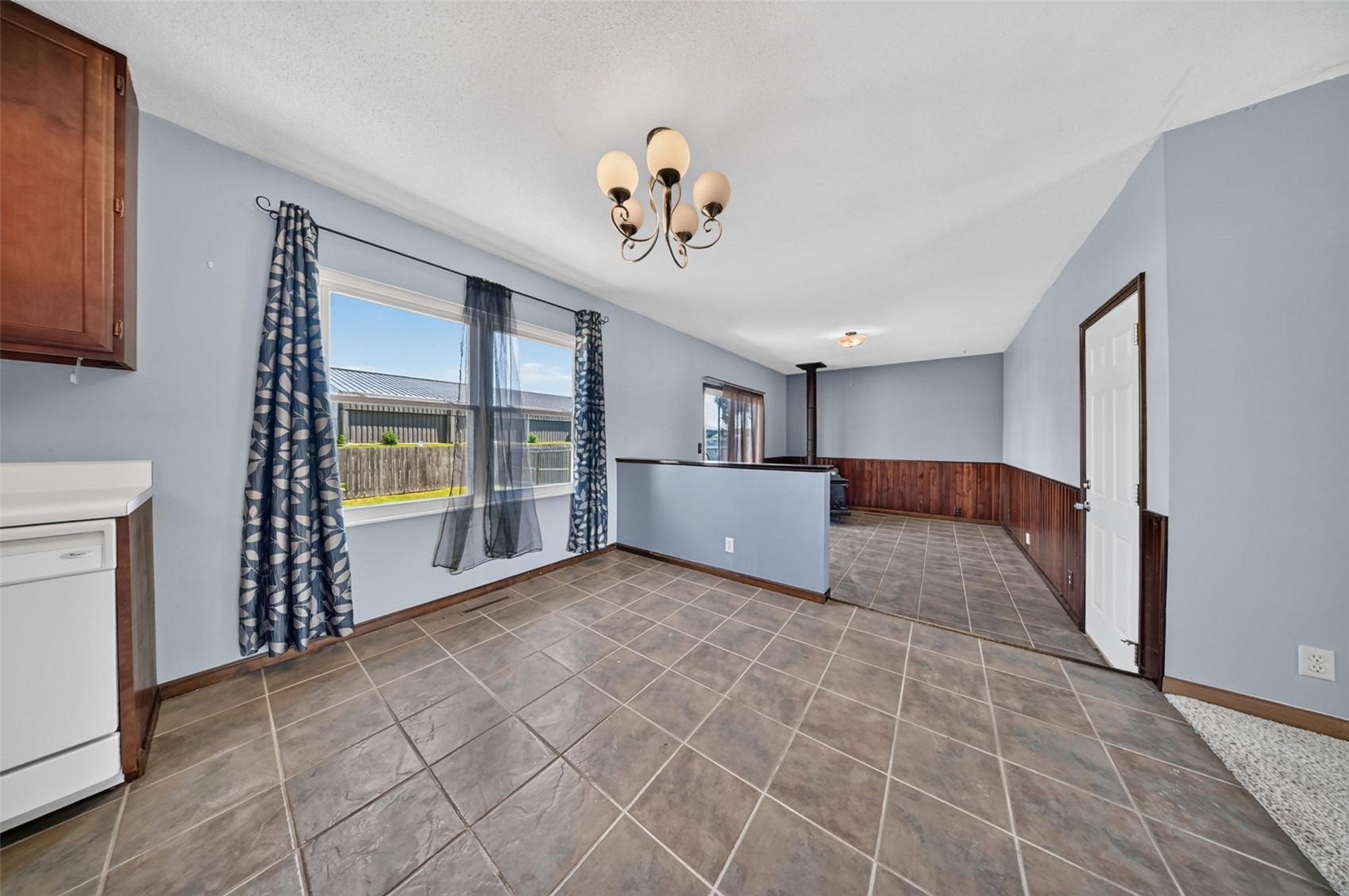 3904 Pine Wood Drive NE Cedar Rapids IA 52402
