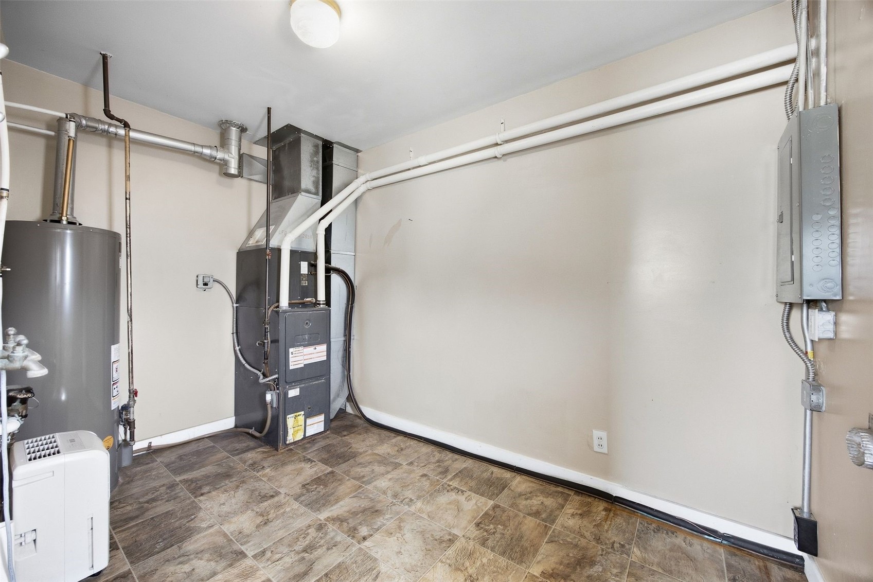2429 Mt Vernon Road SE Cedar Rapids IA 52403