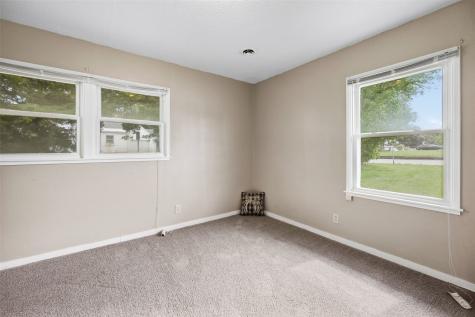 2429 Mt Vernon Road SE Cedar Rapids IA 52403