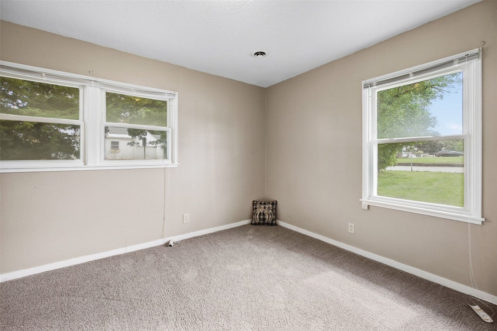 2429 Mt Vernon Road SE Cedar Rapids IA 52403