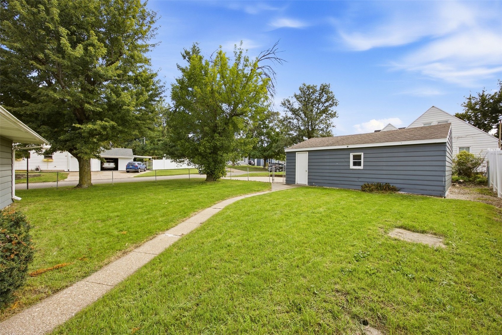 2429 Mt Vernon Road SE Cedar Rapids IA 52403
