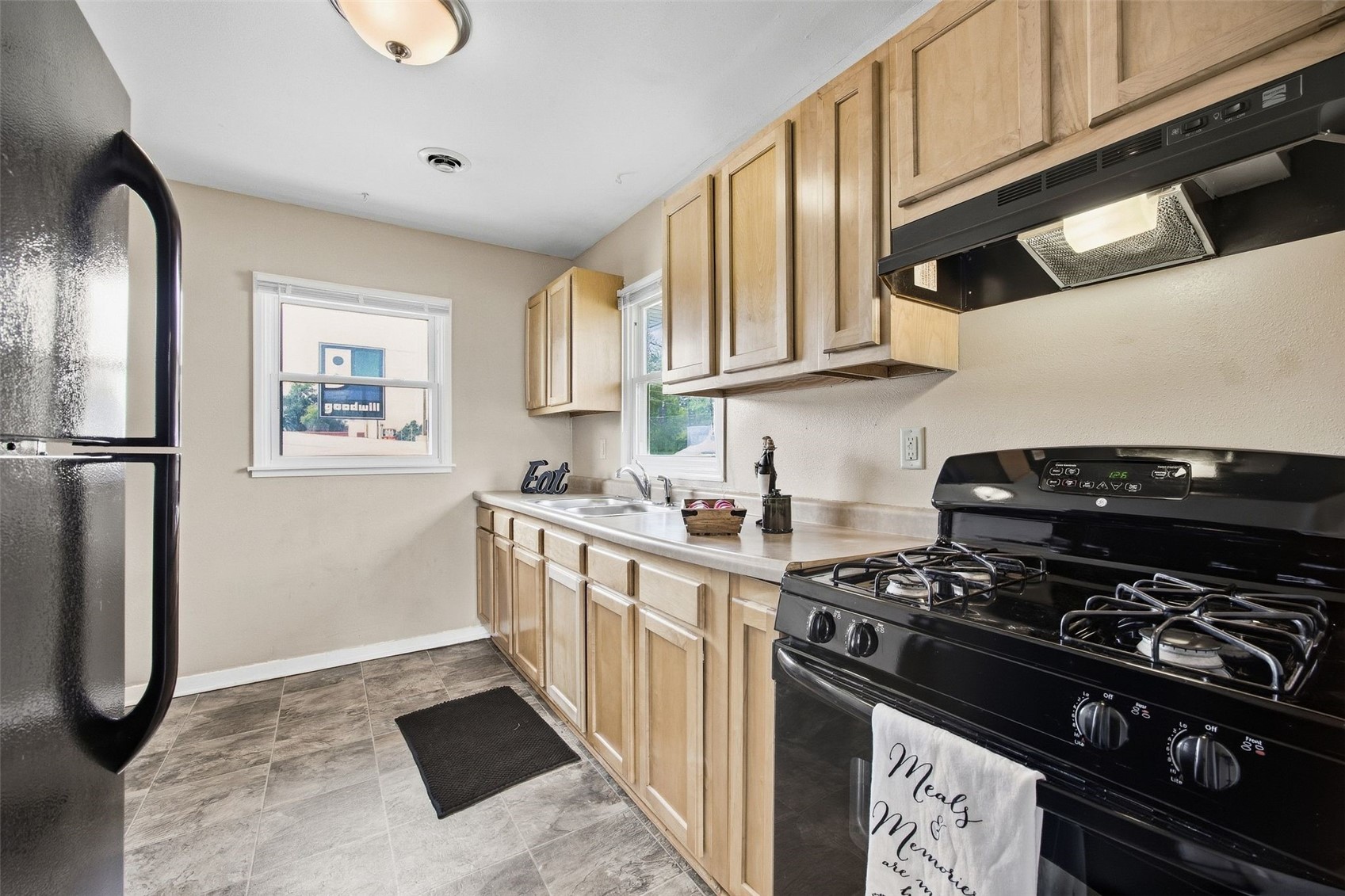 2429 Mt Vernon Road SE Cedar Rapids IA 52403