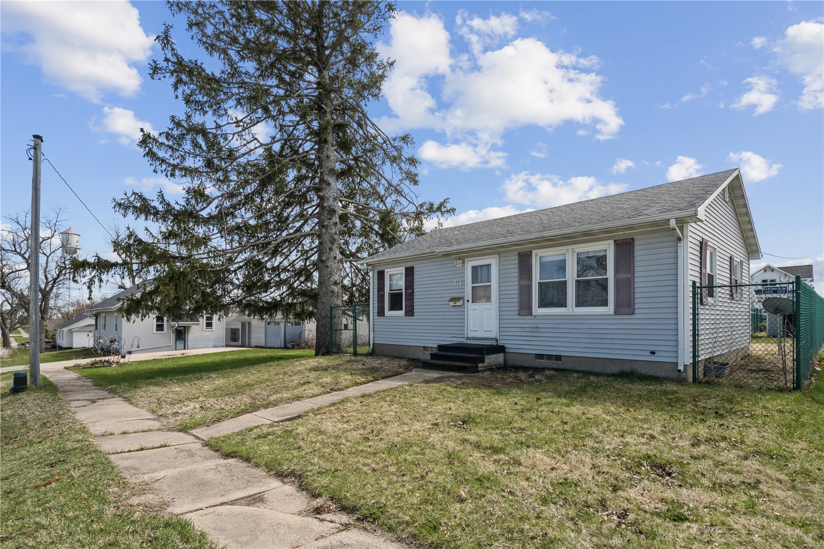 314 1st Street Atkins IA 52206