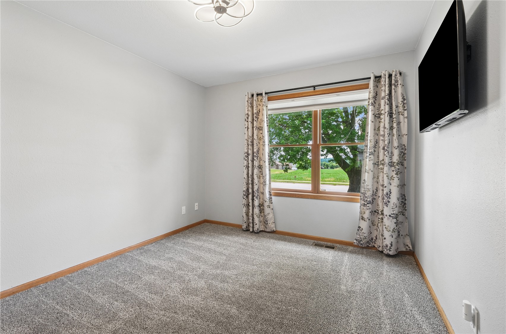 1506 Harding Street Tama IA 52339