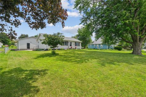 1506 Harding Street Tama IA 52339