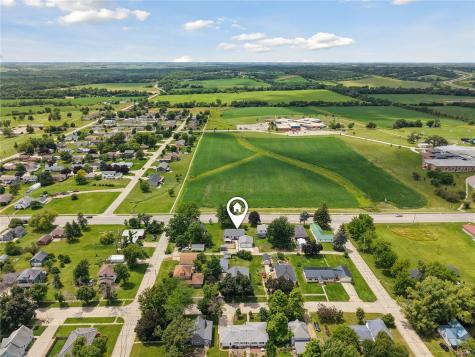 1506 Harding Street Tama IA 52339