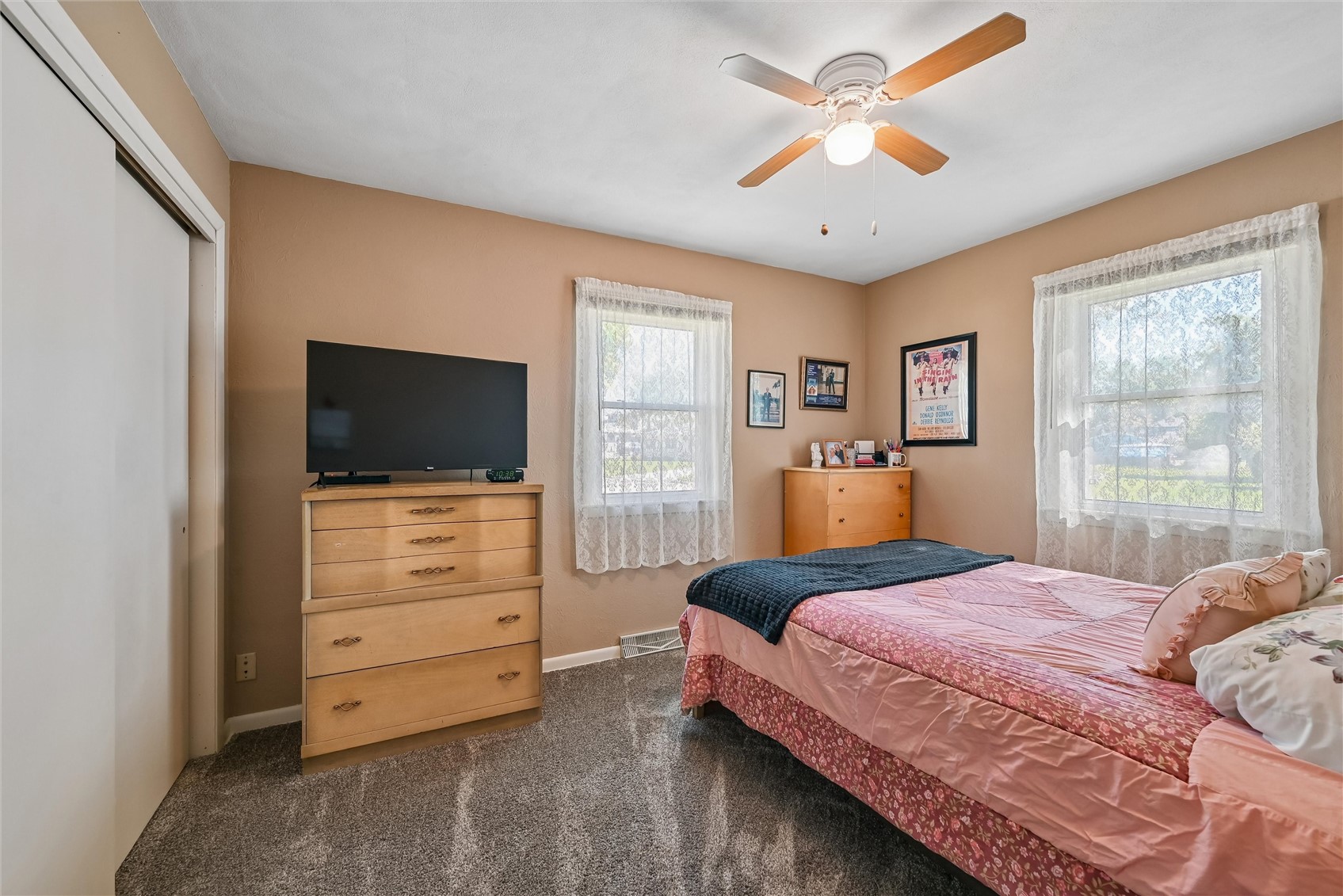 2068 Brookland Drive NE Cedar Rapids IA 52402