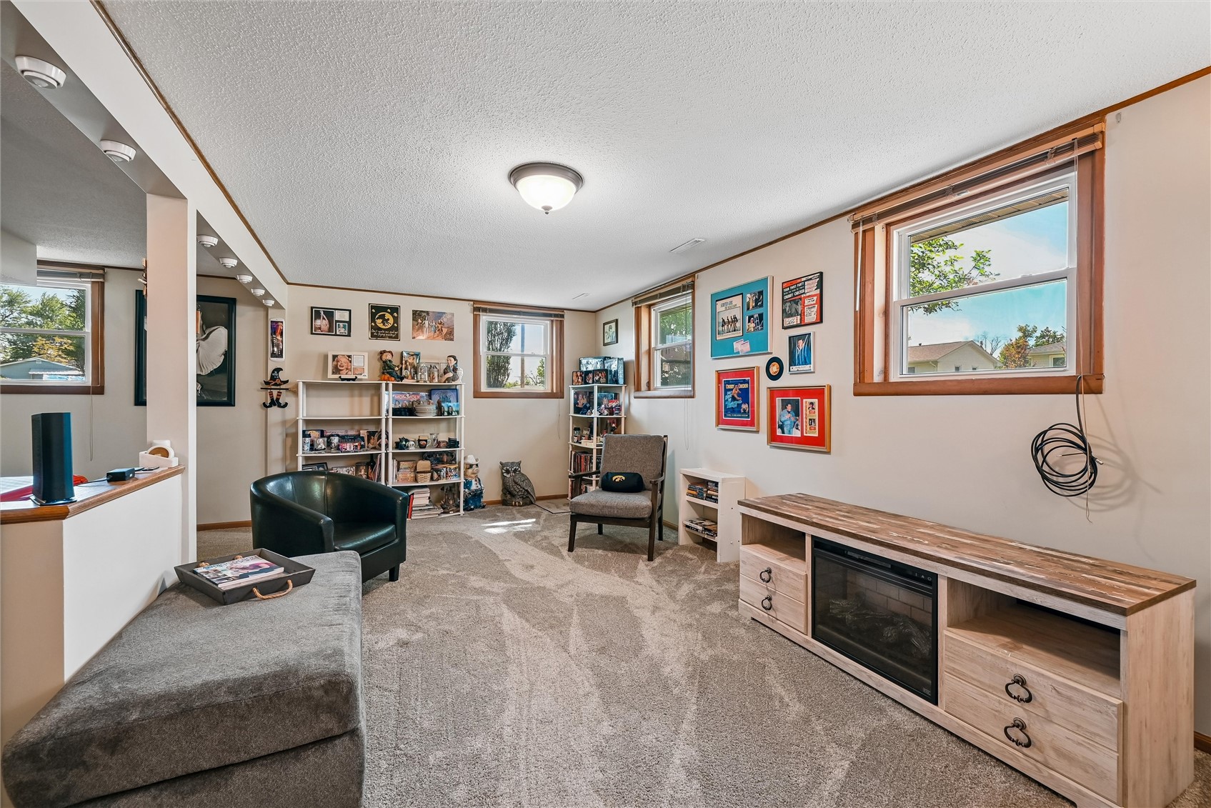 2068 Brookland Drive NE Cedar Rapids IA 52402