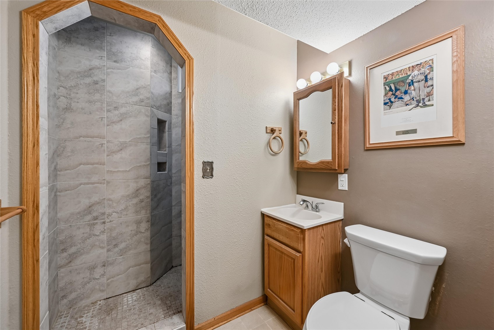 2068 Brookland Drive NE Cedar Rapids IA 52402