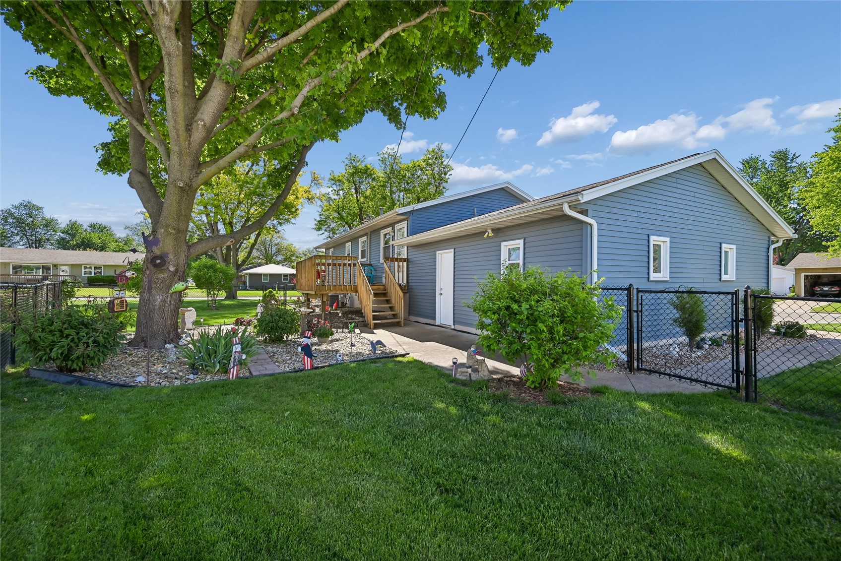 2068 Brookland Drive NE Cedar Rapids IA 52402