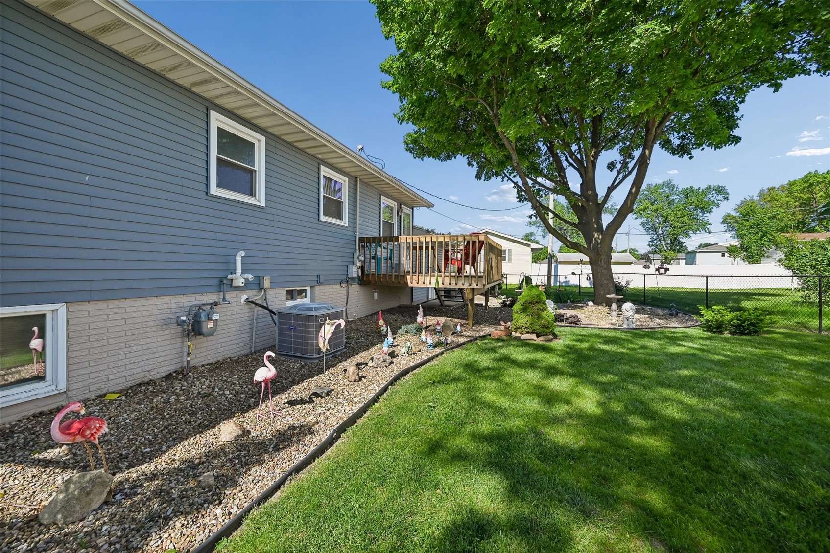 2068 Brookland Drive NE Cedar Rapids IA 52402