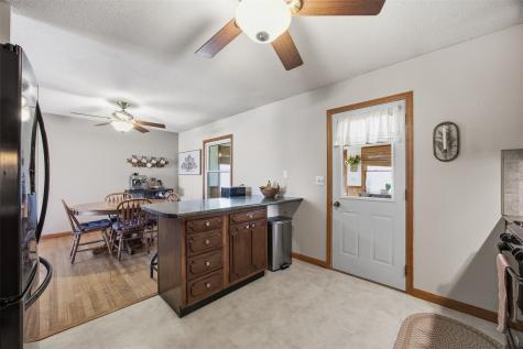 5769 Langdon Avenue SW Cedar Rapids IA 52404