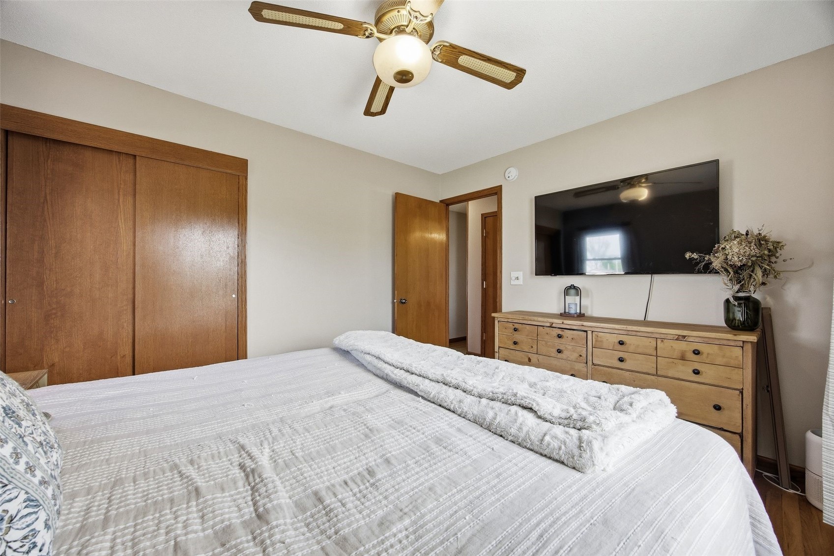 5769 Langdon Avenue SW Cedar Rapids IA 52404