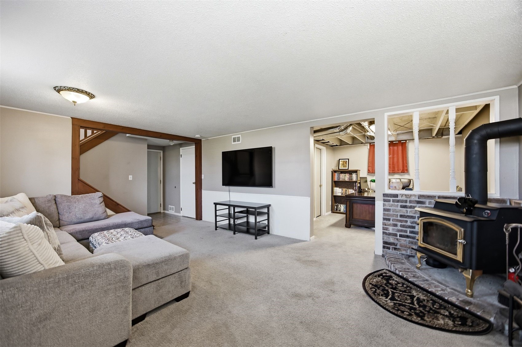 5769 Langdon Avenue SW Cedar Rapids IA 52404