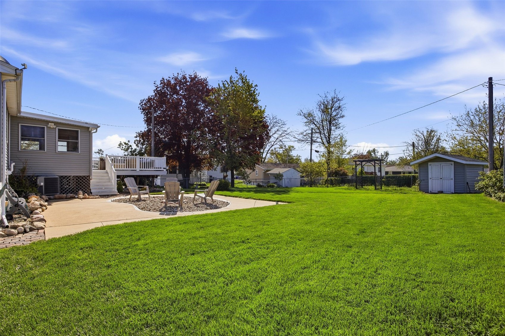 5769 Langdon Avenue SW Cedar Rapids IA 52404