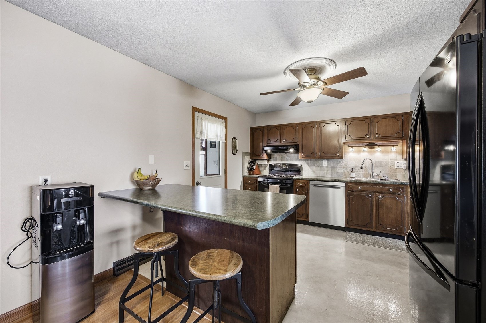 5769 Langdon Avenue SW Cedar Rapids IA 52404