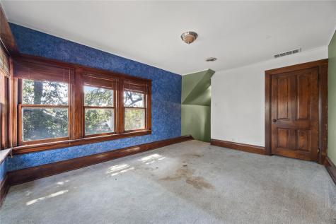 1985 8th Avenue Marion IA 52302