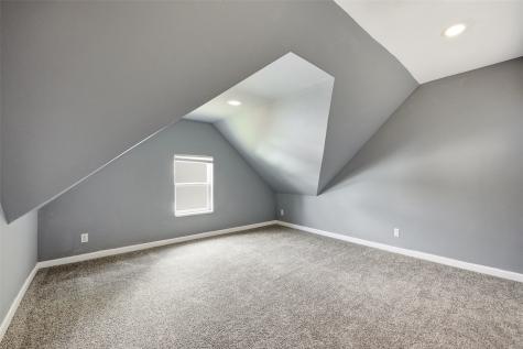 1310 J Street SW Cedar Rapids IA 52404