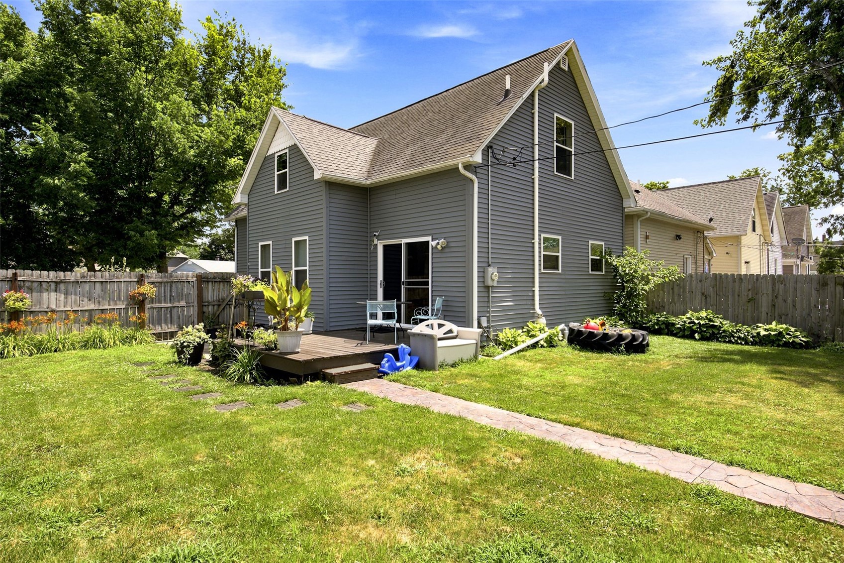 1310 J Street SW Cedar Rapids IA 52404