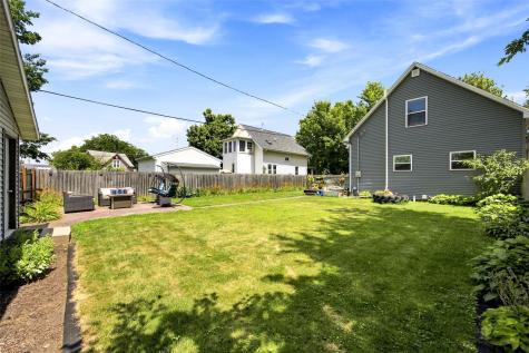 1310 J Street SW Cedar Rapids IA 52404