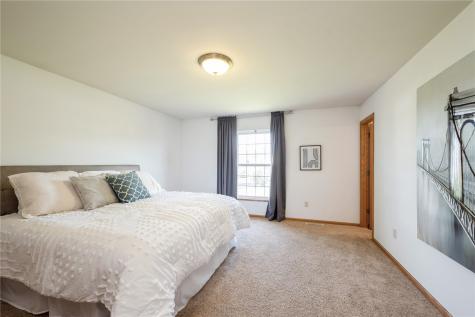 2622 Navajo Avenue SW Cedar Rapids IA 52404