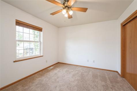 2622 Navajo Avenue SW Cedar Rapids IA 52404