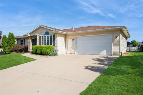 2622 Navajo Avenue SW Cedar Rapids IA 52404