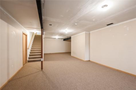 2622 Navajo Avenue SW Cedar Rapids IA 52404
