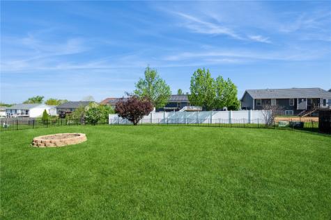2622 Navajo Avenue SW Cedar Rapids IA 52404