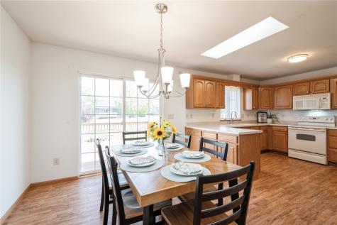 2622 Navajo Avenue SW Cedar Rapids IA 52404