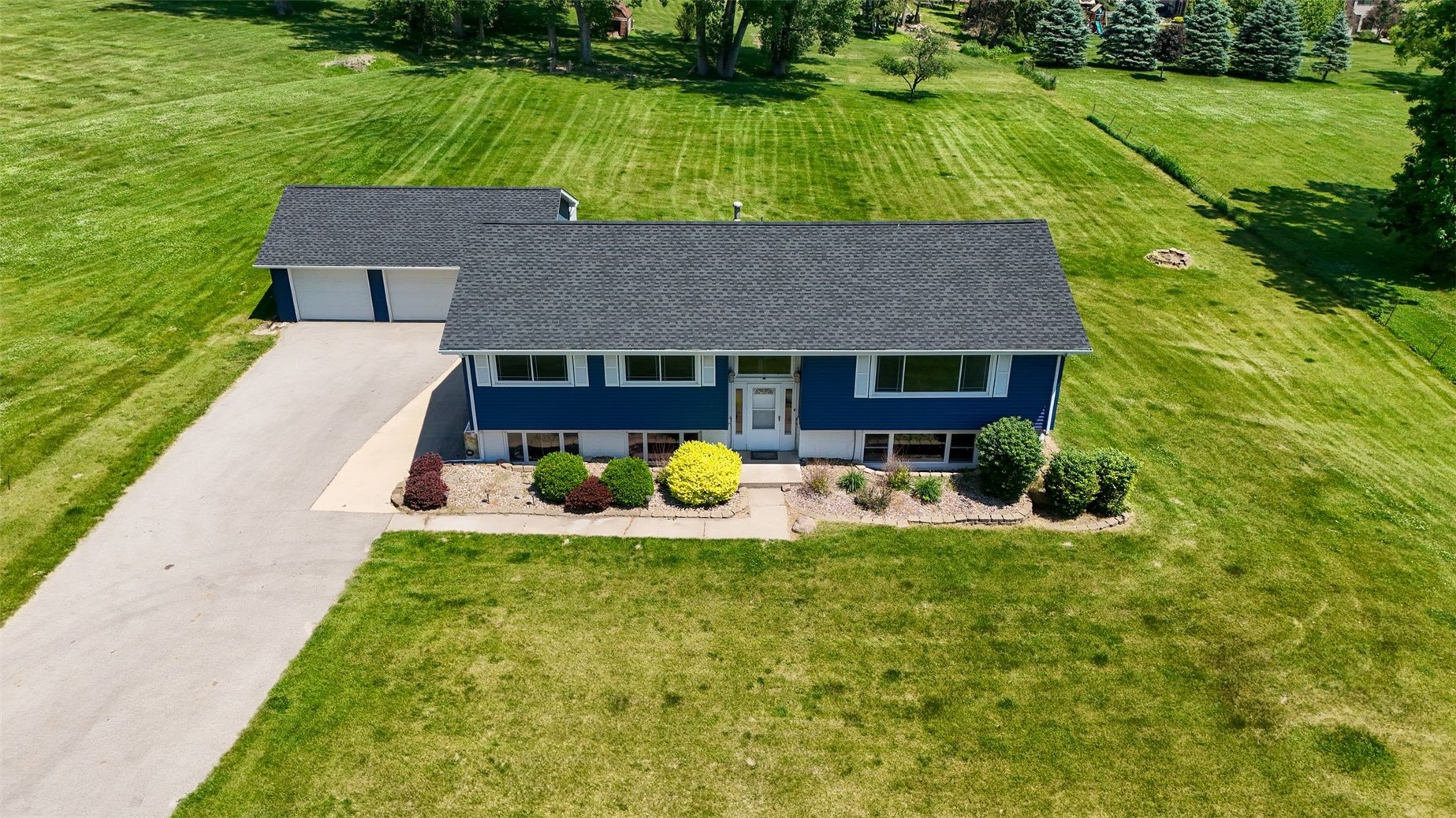 10004 Hawks Haven Road Cedar Rapids IA 52411