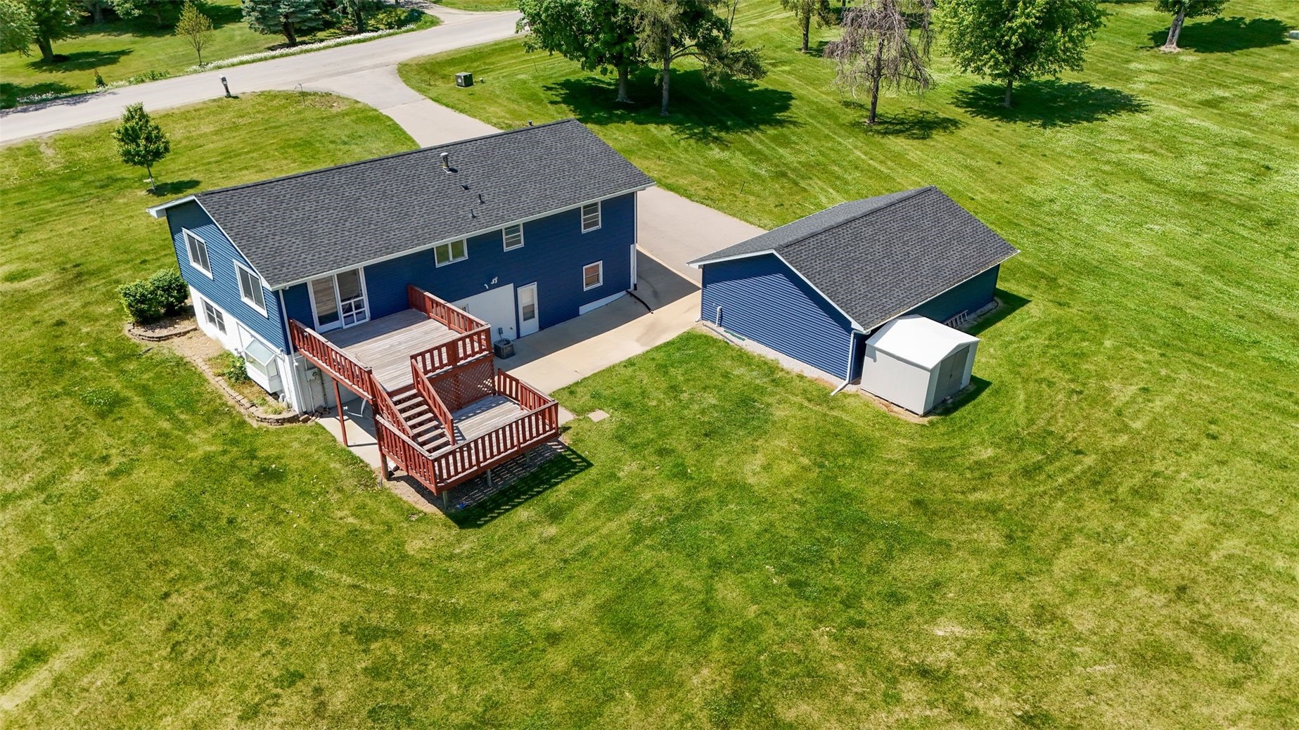 10004 Hawks Haven Road Cedar Rapids IA 52411