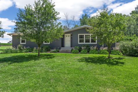 357 Spring Creek Road Mt Vernon IA 52314