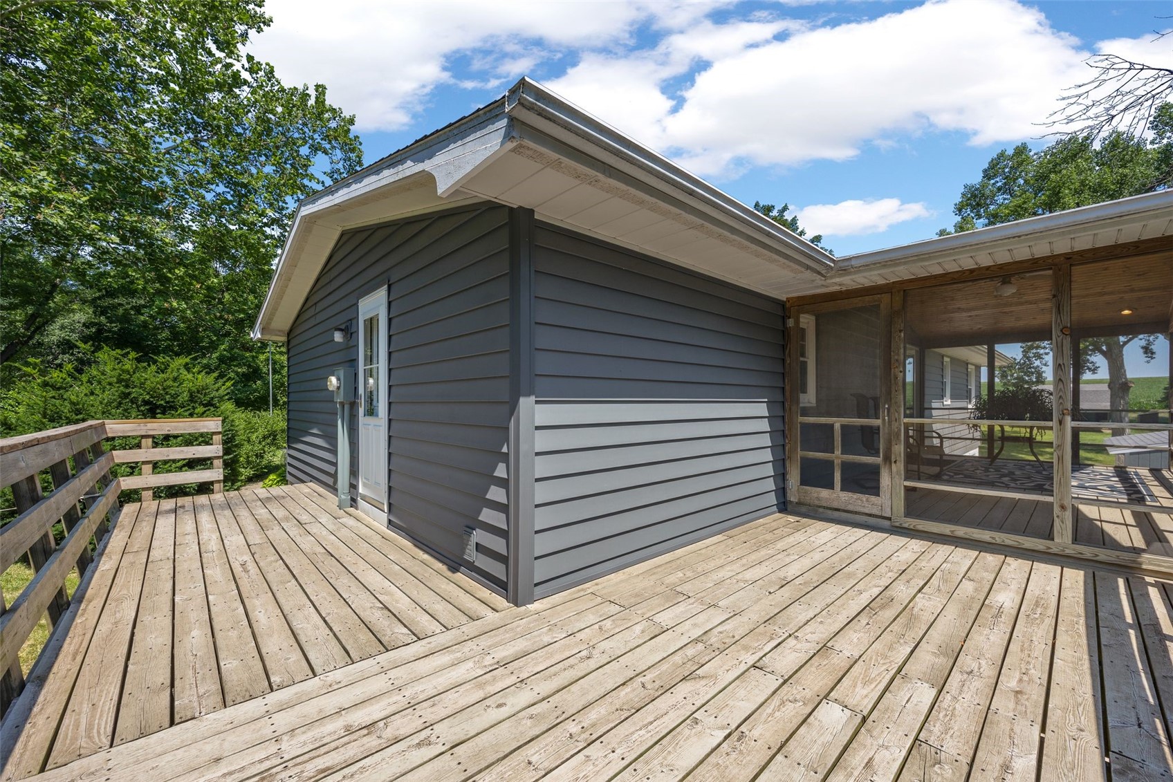 357 Spring Creek Road Mt Vernon IA 52314
