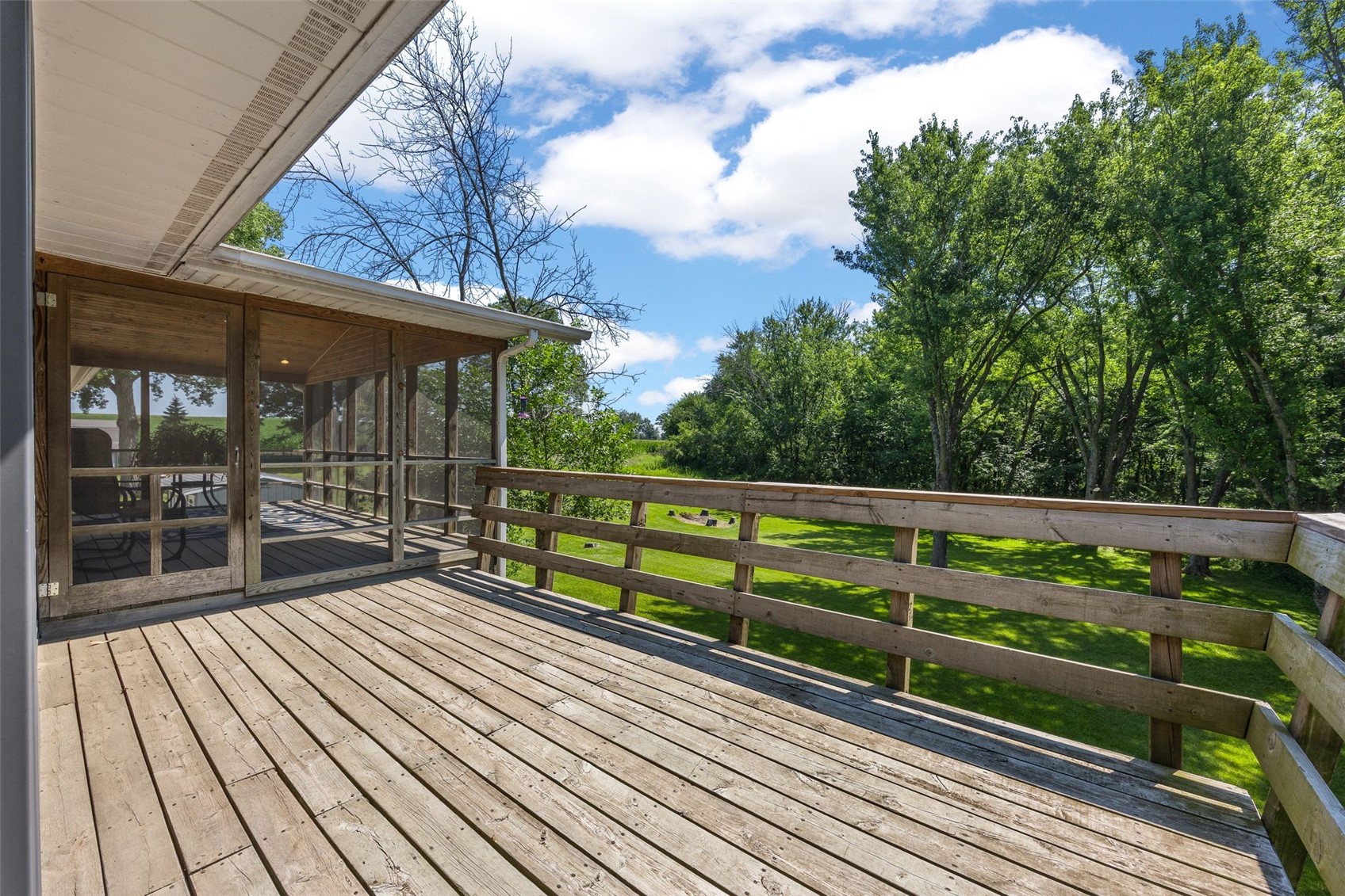 357 Spring Creek Road Mt Vernon IA 52314