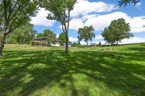 357 Spring Creek Road Mt Vernon IA 52314