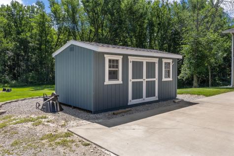 357 Spring Creek Road Mt Vernon IA 52314