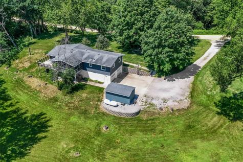 357 Spring Creek Road Mt Vernon IA 52314