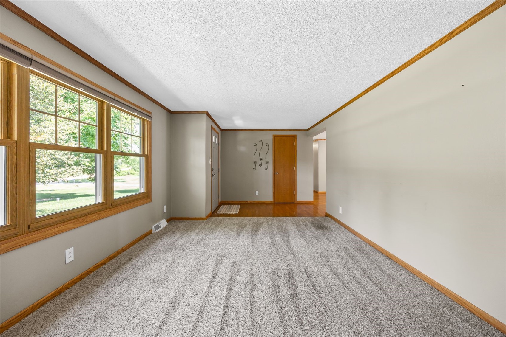 357 Spring Creek Road Mt Vernon IA 52314